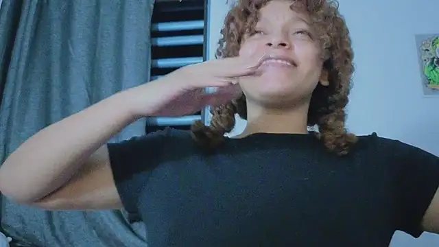 Ada_gales_'s Live XXX Chat