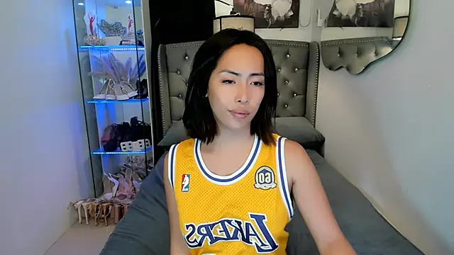 reighnempress Adlı Modelin Web Kamerası Şovu