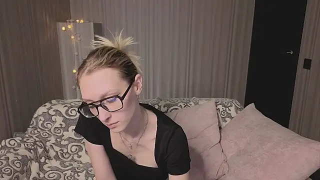 دردشة Akiro_Kim7 الجنسية المباشرة