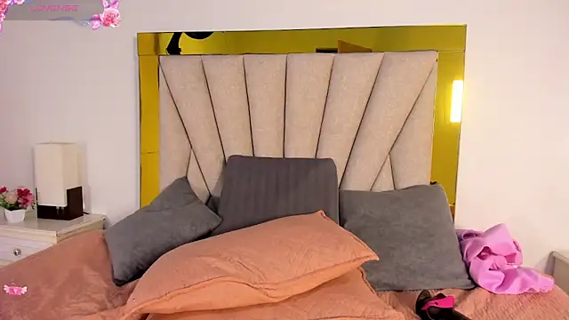 vahiolet_fuentes – Naživo XXX chat