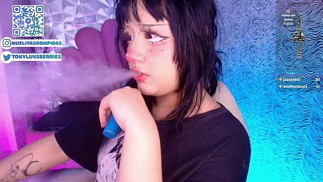 Živý XXX chat toky_doll