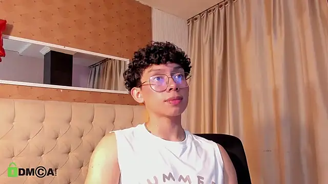 liam_twiinkのウェブカメラショー