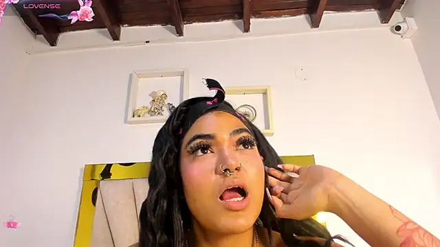 Chat +18 de vahiolet_fuentes ao vivo