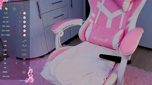 Hi_Kitti – Live XXX-chat