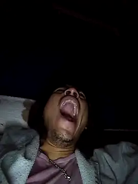 AlexAlejandro13's Live XXX Chat