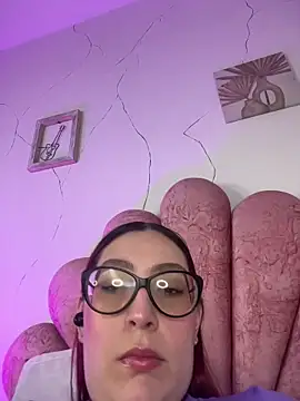 دردشة NiickyJones الجنسية المباشرة