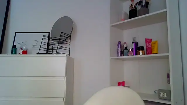 Ms-Lust1- – Live XXX-chat