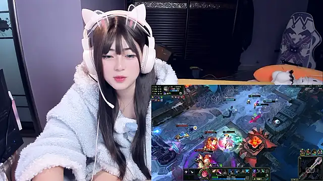 yuki3366 élő XXX-chatje