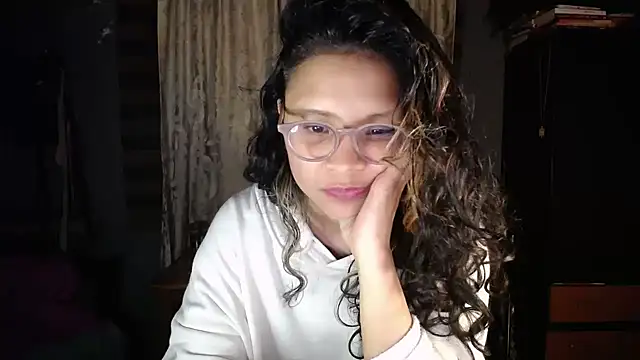 Hathorlove Live XXX Chat