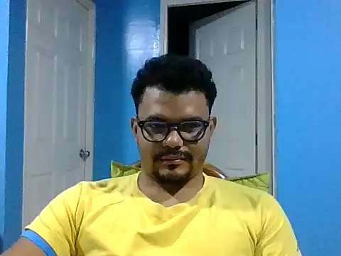 Show modela elturcudito na web-kameri