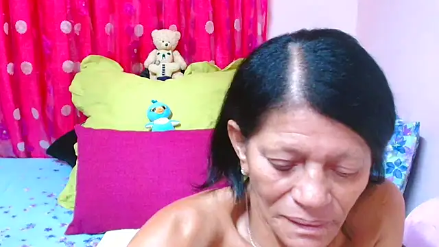 SLUTTYROXY – Kamerová šou