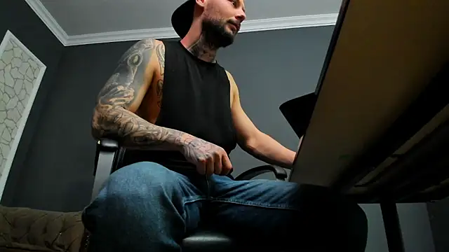 Онлайн чат XXX BrianHunts