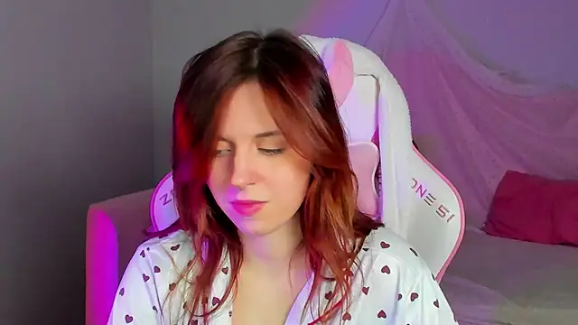 FreyaVey: онлайн-секс-чат