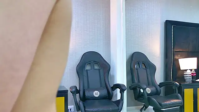 AshleyGingerr Adlı Modelin Canlı XXX Sohbeti