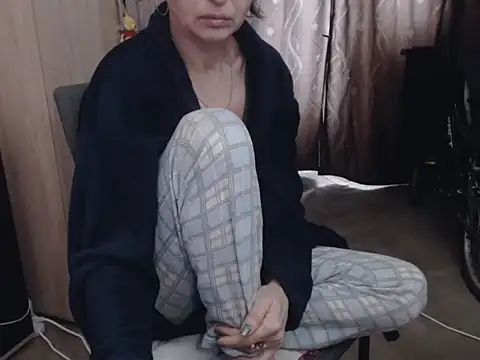 Živý XXX chat HornyClitX