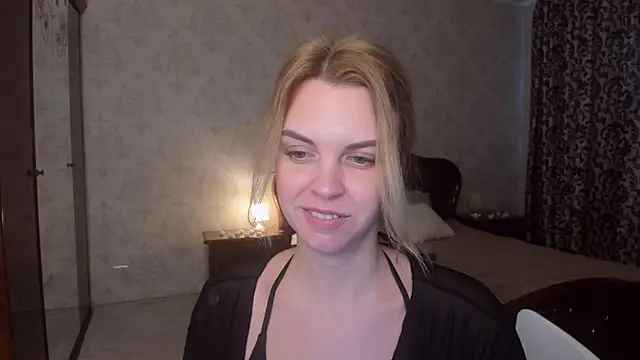 Chatroom XXX en direct de LunaFlinn