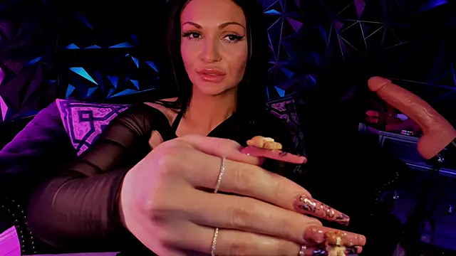 NatashaxoBangs: διαδικτυακό σόου στην κάμερα