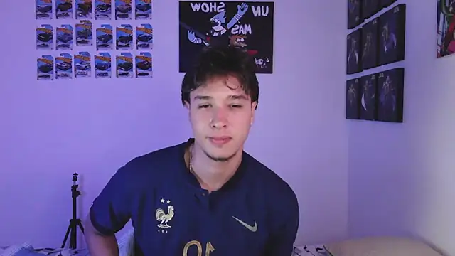 jack_walker190 Show Webcam