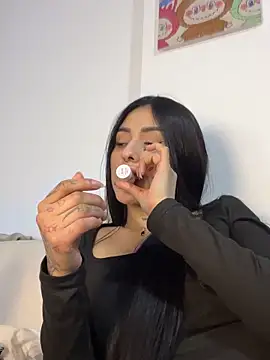 Онлайн чат XXX ananya_sex1