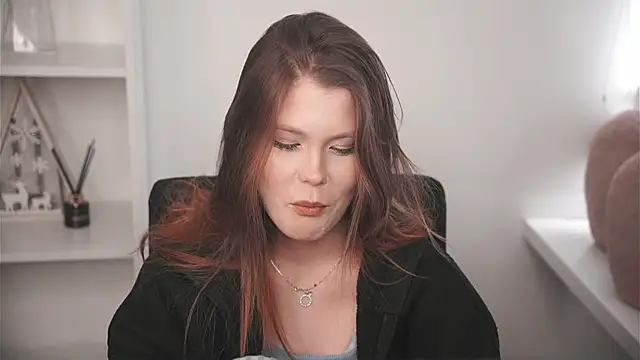 Chat +18 de MarnieWootan ao vivo