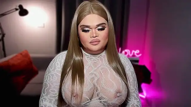 Chat +18 de BelindaLove ao vivo