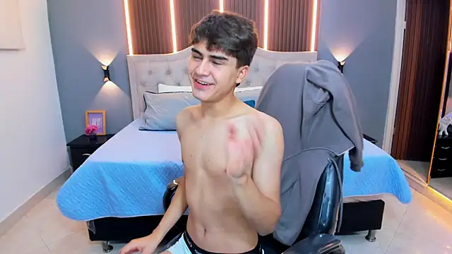 دردشة Tommy18__ الجنسية المباشرة