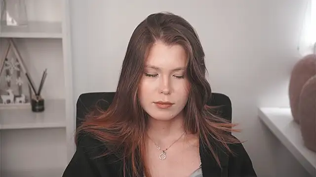 MarnieWootan: онлайн-секс-чат