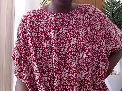 black___ghodess Adlı Modelin Canlı XXX Sohbeti