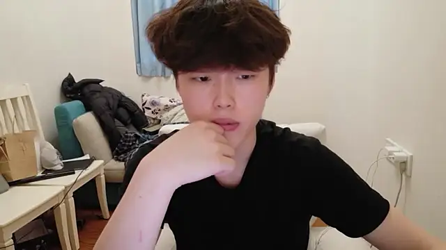 Chat +18 de L1kuto ao vivo