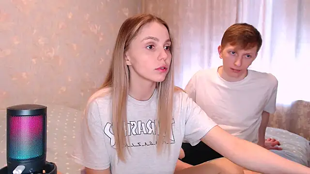 แชท XXX สดของ juliaanddima