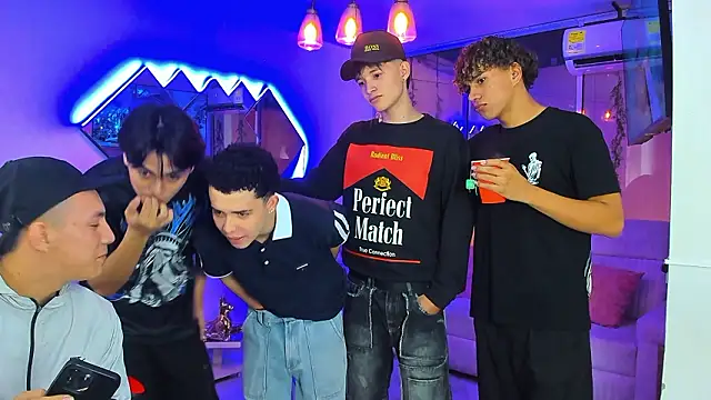 Chat +18 de Houseofwarrios ao vivo