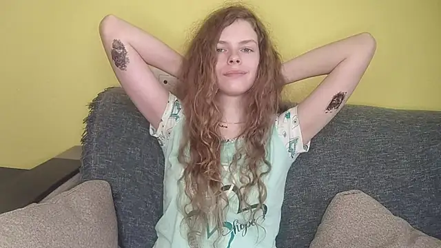 RayaNenlia Chat XXX in diretta