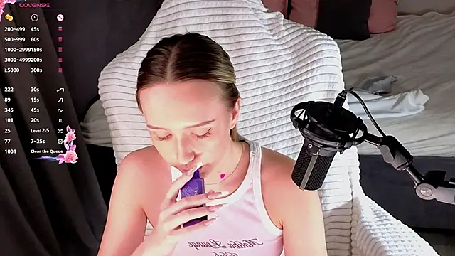 دردشة HollisBeckett الجنسية المباشرة