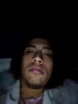 Show modela AlexAlejandro13 na web-kameri