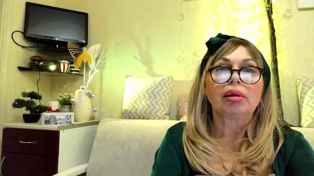 دردشة SusieNoreen الجنسية المباشرة