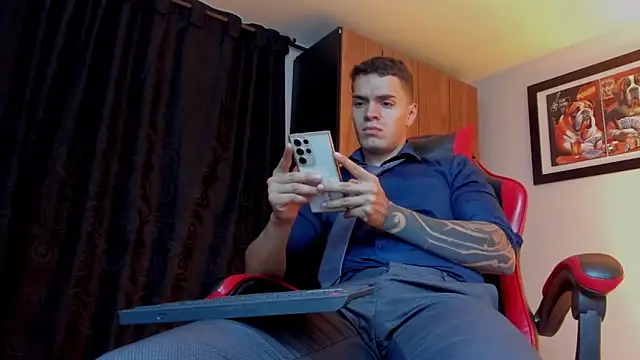 ALPHA_DOMINUS_'s Live XXX Chat