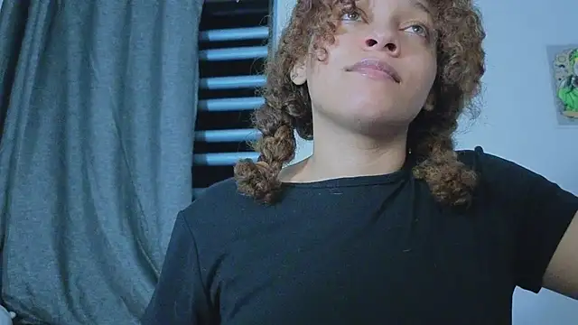 Ada_gales_'s Live XXX Chat