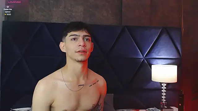 Logan_Woods Live XXX-Chat