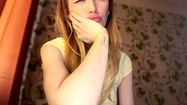 StarFrom_Hell Chat XXX in diretta