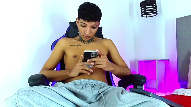 XXX chat uživo modela Rick_Wade