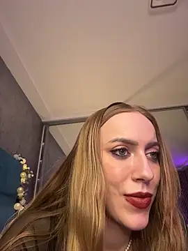 LunaAlya – Naživo XXX chat