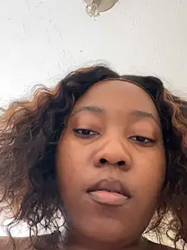 AaliyahShae élő XXX-chatje