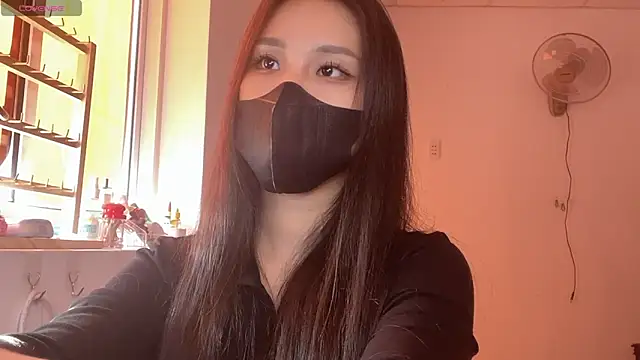 Živý XXX chat Tieu-May