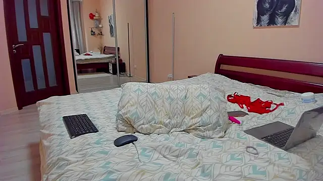 ErikaYoungsのライブXXXチャット