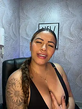 sexyyykloee live XXX chat