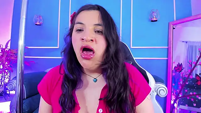 TaraTaylorr live XXX chat