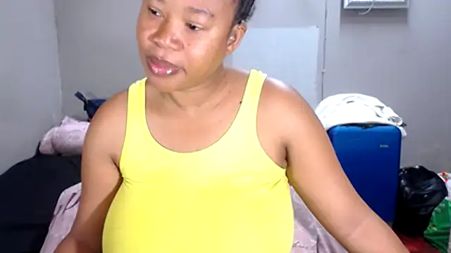 BigAreola26 Adlı Modelin Canlı XXX Sohbeti