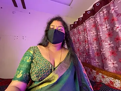 دردشة LouleyRanii الجنسية المباشرة