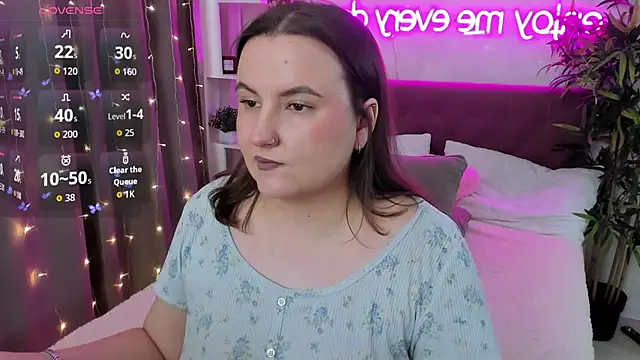 Chat +18 de FeralPeach ao vivo