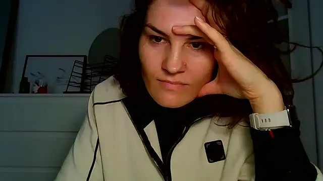 Ms-Lust1- élő XXX-chatje